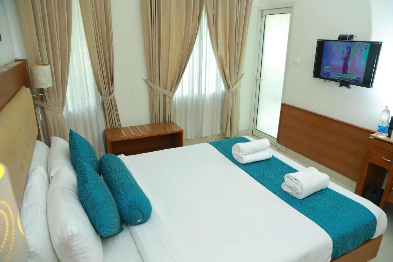 Vishnu Inn กูรูวาเยอร์ ภายนอก รูปภาพ